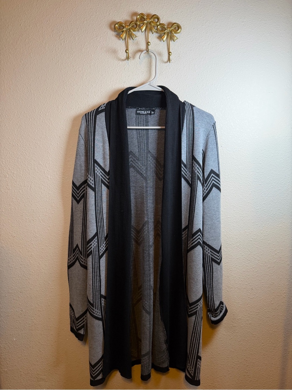 Domani Open-Front Geometric 1920’s Gray & Black Cardigan. Size 3X